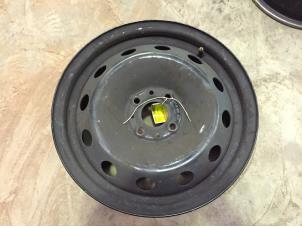 Gebruikte Velg Fiat Stilo (192A/B) 1.4 16V Prijs € 20,00 Margeregeling aangeboden door F. van den Mosselaar autodemontage