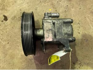 Używane Pompa wspomagania kierownicy BMW 3 serie (E46/4) 318i Cena € 25,00 Procedura marży oferowane przez F. van den Mosselaar autodemontage