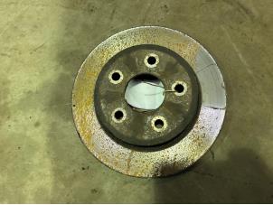 Begagnade Bakre bromsskiva Ford Focus 2 Wagon Pris € 20,00 Marginaltabell erbjuds av F. van den Mosselaar autodemontage