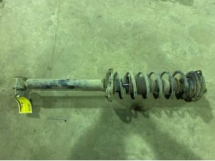 Gebruikte Schokdemperpoot rechts-achter Audi A4 Avant (B5) 1.8 20V Prijs € 25,00 Margeregeling aangeboden door F. van den Mosselaar autodemontage