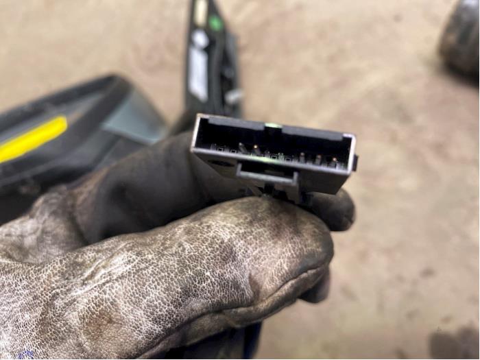 Buitenspiegel links van een Opel Astra J (PC6/PD6/PE6/PF6) 2.0 CDTI 16V 160 Ecotec 2010