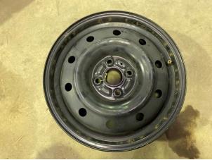 Begagnade Hjul Suzuki Swift (ZA/ZC/ZD) 1.2 16V Pris € 25,00 Marginaltabell erbjuds av F. van den Mosselaar autodemontage