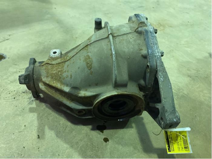 Bakre differential från en Mercedes-Benz C (W203) 2.7 C-270 CDI 20V 2003