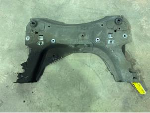 Gebruikte Subframe Renault Clio III (BR/CR) 1.2 16V 75 Prijs € 50,00 Margeregeling aangeboden door F. van den Mosselaar autodemontage