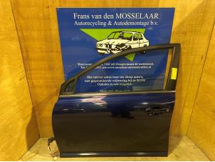 Używane Drzwi lewe przednie wersja 4-drzwiowa Toyota Avensis (T25/B1D) 1.8 16V VVT-i Cena € 75,00 Procedura marży oferowane przez F. van den Mosselaar autodemontage