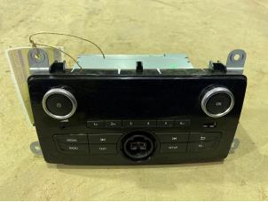 Begagnade Radio Renault Clio IV (5R) 0.9 Energy TCE 90 12V Pris € 75,00 Marginaltabell erbjuds av F. van den Mosselaar autodemontage