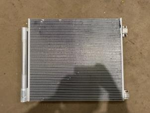 Begagnade Kondensor, luftkonditionering Renault Kadjar (RFEH) 1.3 TCE 160 FAP 16V Pris € 50,00 Marginaltabell erbjuds av F. van den Mosselaar autodemontage