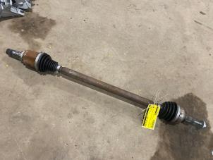 Gebruikte Aandrijfas rechts-achter Renault Twingo III (AH) 1.0 SCe 75 12V Prijs € 75,00 Margeregeling aangeboden door F. van den Mosselaar autodemontage