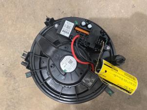 Używane Silnik wentylatora nagrzewnicy Audi A3 Sportback (8VA/8VF) 2.0 TDI 16V Cena € 50,00 Procedura marży oferowane przez F. van den Mosselaar autodemontage