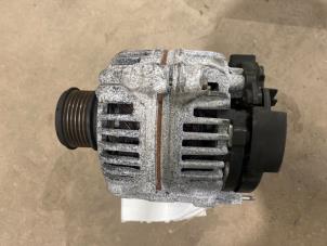 Gebruikte Dynamo Volkswagen Transporter T5 1.9 TDi Prijs € 50,00 Margeregeling aangeboden door F. van den Mosselaar autodemontage