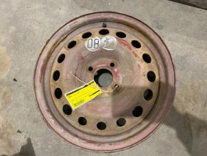 Gebruikte Velg Renault Clio III (BR/CR) 1.5 dCi 105 Prijs € 25,00 Margeregeling aangeboden door F. van den Mosselaar autodemontage