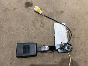 Gebruikte Veiligheidsgordel Insteek links-voor Citroen DS3 (SA) 1.6 e-HDi Prijs € 10,00 Margeregeling aangeboden door F. van den Mosselaar autodemontage