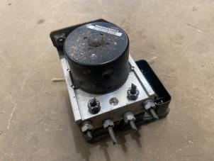 Gebruikte ABS Pomp Renault Twingo II (CN) 1.2 Prijs € 100,00 Margeregeling aangeboden door F. van den Mosselaar autodemontage