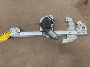 Begagnade Fönstermekanism, 2-dörrars, vänster fram Citroen C1 1.0 12V Pris € 35,00 Marginaltabell erbjuds av F. van den Mosselaar autodemontage