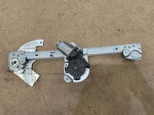 Gebruikte Raammechaniek 4Deurs links-voor Toyota Aygo (B10) 1.0 12V VVT-i Prijs € 35,00 Margeregeling aangeboden door F. van den Mosselaar autodemontage