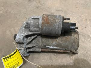 Begagnade Startmotor Renault Twingo II (CN) 1.5 dCi 90 FAP Pris € 35,00 Marginaltabell erbjuds av F. van den Mosselaar autodemontage