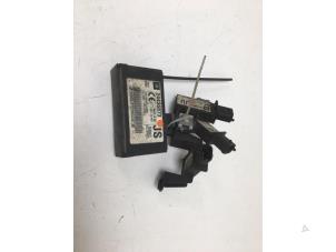 Gebruikte Computer Diversen Opel Vectra C 1.8 16V Prijs € 45,00 Margeregeling aangeboden door F. van den Mosselaar autodemontage