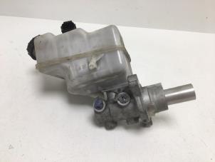 Begagnade Huvudcylinder Ford Transit 2.2 TDCi 16V Pris € 25,00 Marginaltabell erbjuds av F. van den Mosselaar autodemontage