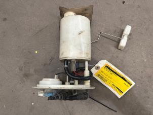 Begagnade Elektrisk bränslepump Fiat Palio Weekend (178D) 1.6 16V Pris € 10,00 Marginaltabell erbjuds av F. van den Mosselaar autodemontage