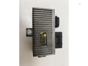 Begagnade Glödstiftstimer Renault Kangoo Express (FC) 1.9 D 65 Pris € 10,00 Marginaltabell erbjuds av F. van den Mosselaar autodemontage