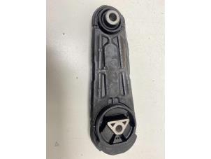 Begagnade Motorfäste Renault Modus/Grand Modus (JP) 1.2 16V TCE 100 Pris € 15,00 Marginaltabell erbjuds av F. van den Mosselaar autodemontage