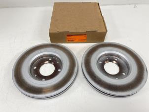 Gebruikte Remschijf voor Citroen DS 3 (SA) 1.6 VTi 120 16V Prijs € 60,00 Margeregeling aangeboden door F. van den Mosselaar autodemontage