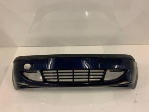 Używane Zderzak przedni Ford Fiesta 4 1.25 16V Cena € 35,00 Procedura marży oferowane przez F. van den Mosselaar autodemontage