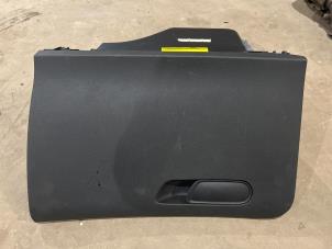 Begagnade Handskfack Citroen C4 Berline (NC) 1.6 Hdi 90 Pris € 25,00 Marginaltabell erbjuds av F. van den Mosselaar autodemontage