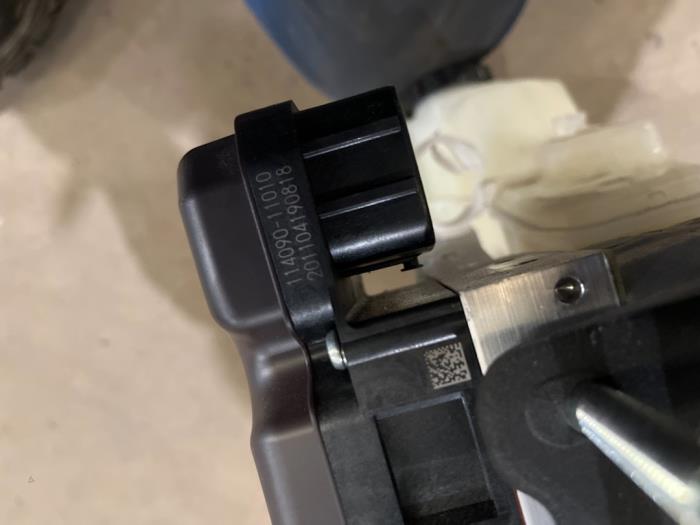 Glówny cylinder hamulcowy z Toyota Corolla Touring Sport (E21/EH1) 1.8 16V Hybrid 2021