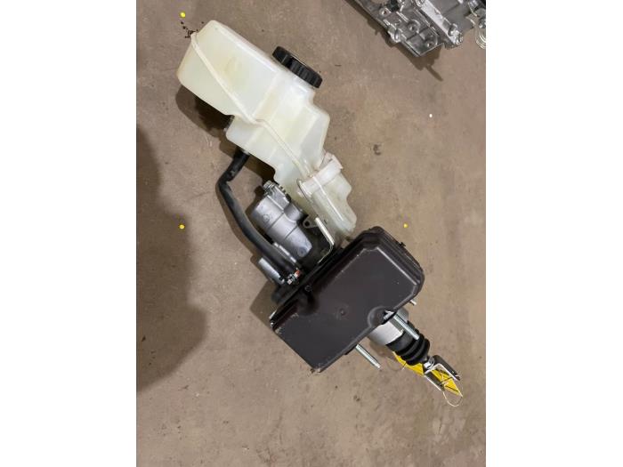 Glówny cylinder hamulcowy z Toyota Corolla Touring Sport (E21/EH1) 1.8 16V Hybrid 2021