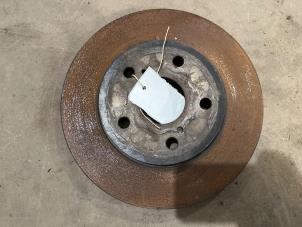 Używane Tarcza hamulcowa przód Toyota Corolla Touring Sport (E21/EH1) 1.8 16V Hybrid Cena € 25,00 Procedura marży oferowane przez F. van den Mosselaar autodemontage
