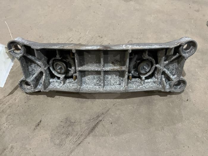 Fäste, växellåda från en Alfa Romeo Giulia (952) 2.2d 136 16V 2016