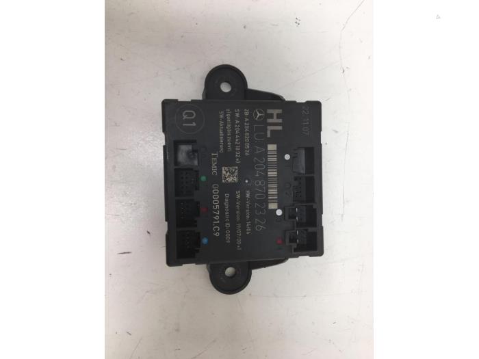 Deur module van een Mercedes-Benz C (W204) 2.2 C-200 CDI 16V 2008