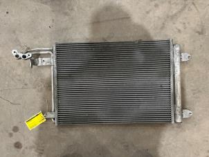 Używane Skraplacz klimatyzacji Volkswagen Golf V (1K1) 1.6 FSI 16V Cena € 25,00 Procedura marży oferowane przez F. van den Mosselaar autodemontage