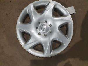 Gebruikte Wieldop Mazda 323 (BD) Prijs € 10,00 Margeregeling aangeboden door F. van den Mosselaar autodemontage