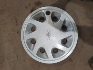 Gebruikte Wieldop Ford Escort 4 (AAF/ABF/GAF) 1.1 C,CL,Laser Prijs € 10,00 Margeregeling aangeboden door F. van den Mosselaar autodemontage