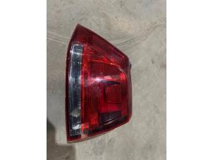 Gebruikte Achterlicht links Volkswagen Golf VII (AUA) 1.8 TSI 16V Prijs € 50,00 Margeregeling aangeboden door F. van den Mosselaar autodemontage