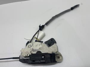 Gebruikte Deurslot Mechaniek 4Deurs links-voor Volkswagen Golf VII (AUA) 1.2 TSI 16V Prijs € 25,00 Margeregeling aangeboden door F. van den Mosselaar autodemontage