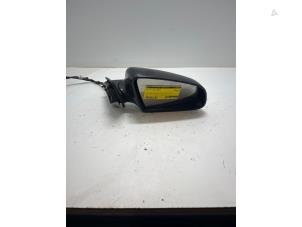 Używane Lusterko zewnetrzne prawe Audi A3 Sportback (8PA) 2.0 TDI DPF Cena € 35,00 Procedura marży oferowane przez F. van den Mosselaar autodemontage