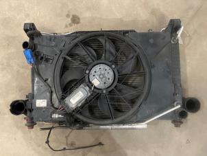 Begagnade Kylarsats Mercedes A (W169) 2.0 A-180 CDI 16V 5-Drs. Pris € 135,00 Marginaltabell erbjuds av F. van den Mosselaar autodemontage