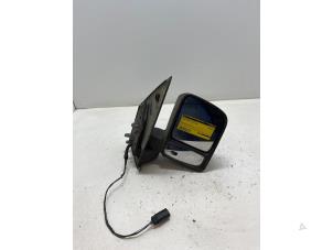 Begagnade Skärmspegel, höger Ford Transit Connect 1.8 TDCi Pris € 25,00 Marginaltabell erbjuds av F. van den Mosselaar autodemontage