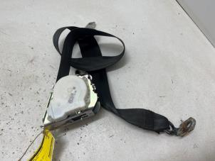 Begagnade Bakre säkerhetsbälte, vänster Ford Focus 3 1.0 Ti-VCT EcoBoost 12V 100 Pris € 15,00 Marginaltabell erbjuds av F. van den Mosselaar autodemontage