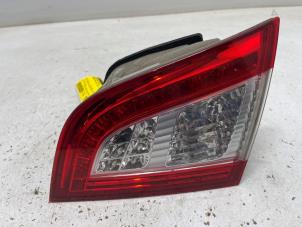 Begagnade Baklykta, höger Peugeot 508 SW (8E/8U) 2.0 HDiF 16V Autom. Pris € 45,00 Marginaltabell erbjuds av F. van den Mosselaar autodemontage