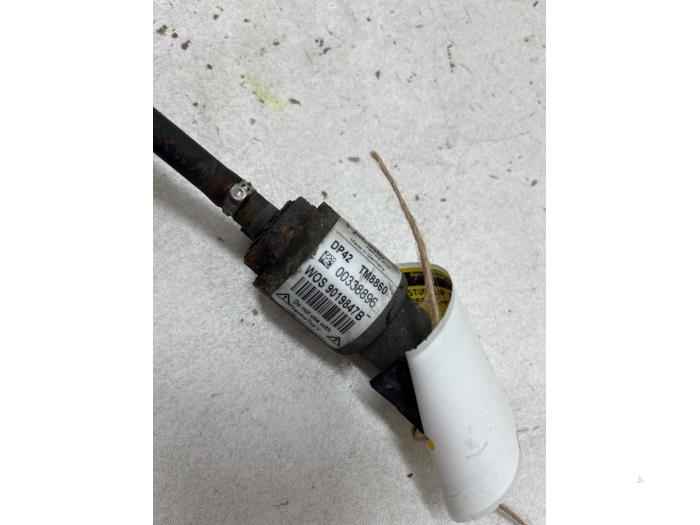 Elektrisk bränslepump från en Volkswagen Sharan (7N) 2.0 TDI 16V 2012