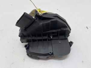 Gebruikte Deurslot Mechaniek 2Deurs links Ford Fiesta 6 (JA8) 1.25 16V Prijs € 13,50 Margeregeling aangeboden door F. van den Mosselaar autodemontage