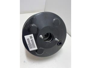 Begagnade Bromsservo Chevrolet Captiva (C100) 2.4 16V 4x2 Pris € 35,00 Marginaltabell erbjuds av F. van den Mosselaar autodemontage