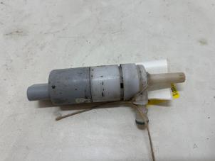 Gebruikte Ruitensproeierpomp voor Opel Insignia 2.0 CDTI 16V 130 Ecotec Prijs € 10,00 Margeregeling aangeboden door F. van den Mosselaar autodemontage