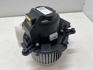 Używane Silnik wentylatora nagrzewnicy Peugeot Partner (EA//EF/EN/EU) 1.5 BlueHDi 100 Cena € 45,00 Procedura marży oferowane przez F. van den Mosselaar autodemontage