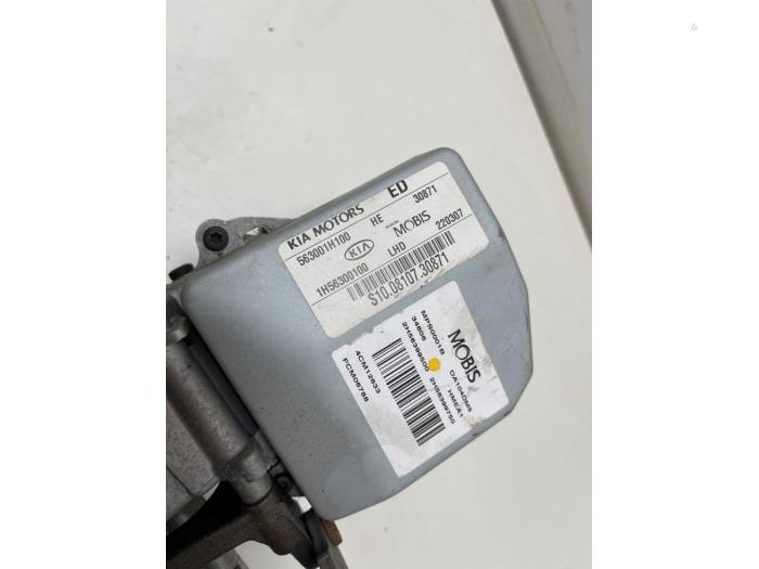 Elservostyrningsenhet från en Kia Cee'd (EDB5) 1.4 CVVT 16V 2007