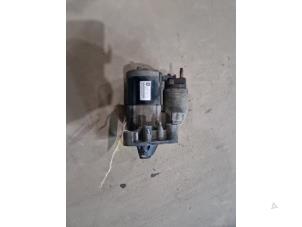 Begagnade Startmotor Peugeot 308 (4A/C) 1.6 VTI 16V Pris € 35,00 Marginaltabell erbjuds av F. van den Mosselaar autodemontage